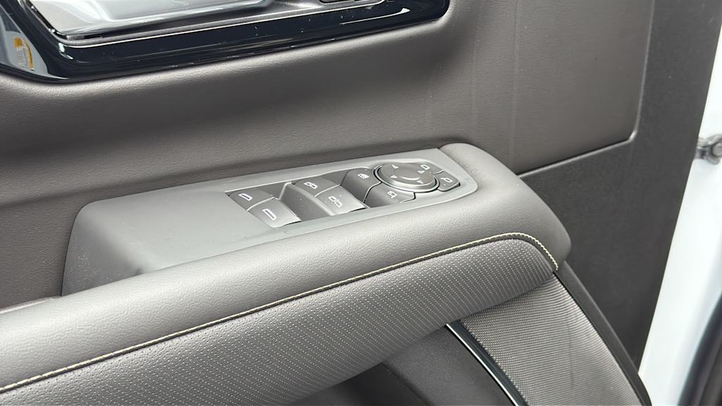 Thumbnail: 2026 Chevrolet Tahoe - 27