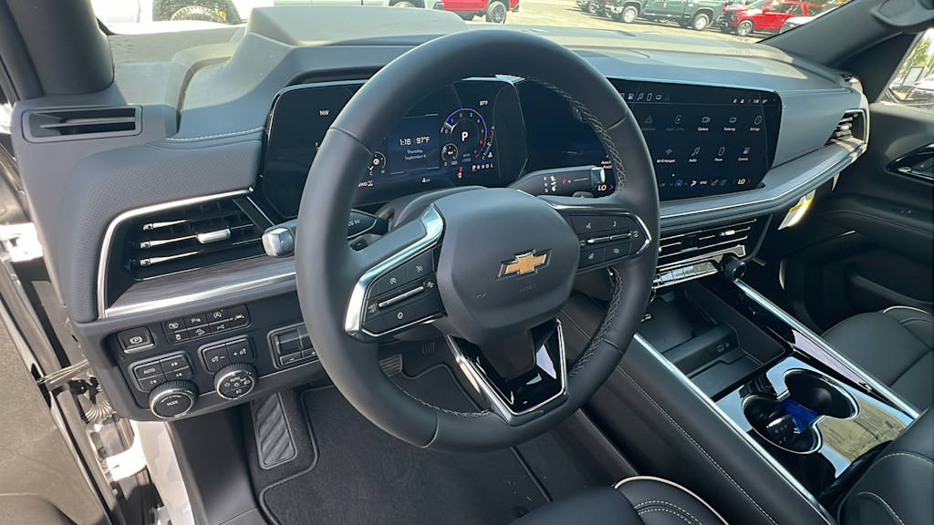 Thumbnail: 2025 Chevrolet Tahoe - 2