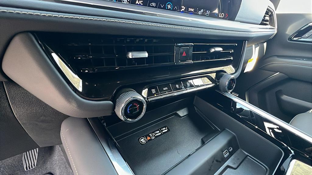 Thumbnail: 2025 Chevrolet Tahoe - 23