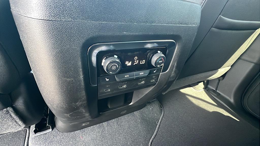 Thumbnail: 2025 Chevrolet Tahoe - 30