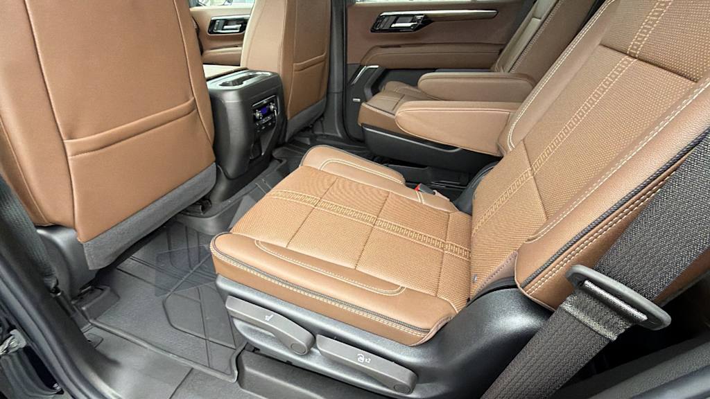 Thumbnail: 2026 Chevrolet Tahoe - 28