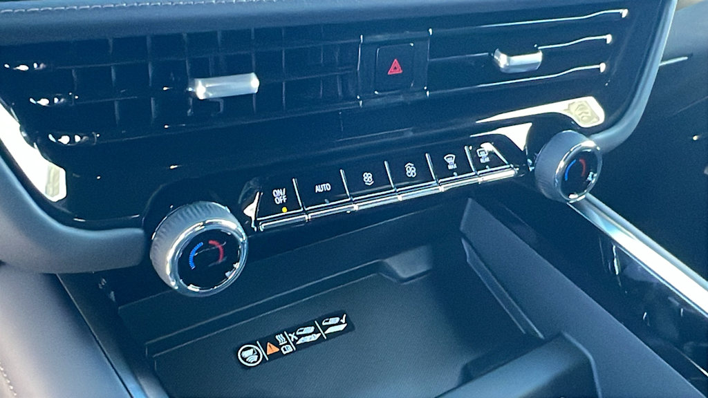 Thumbnail: 2025 Chevrolet Tahoe - 22