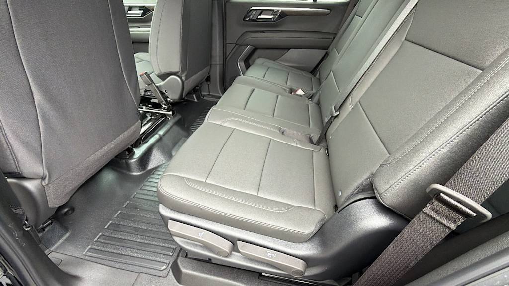 Thumbnail: 2026 Chevrolet Tahoe - 29