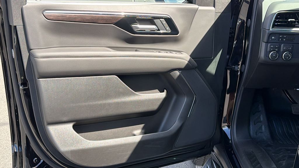 Thumbnail: 2026 Chevrolet Tahoe - 28