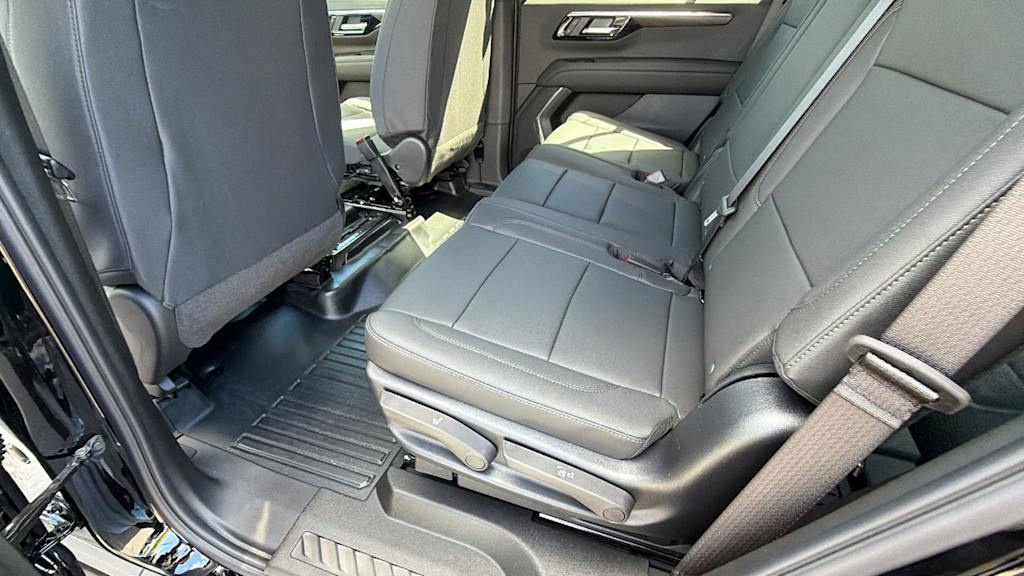 Thumbnail: 2026 Chevrolet Tahoe - 28