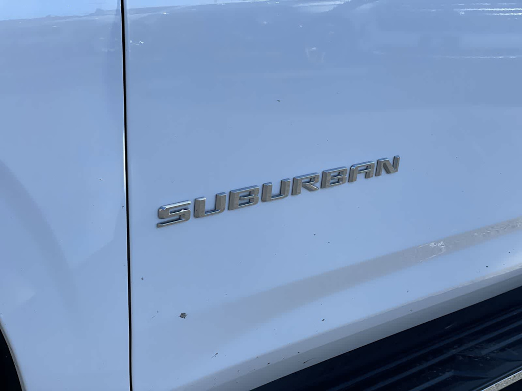 2023 Chevrolet Suburban 1500 LT 40