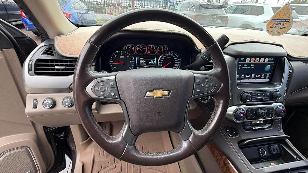 Thumbnail: 2016 Chevrolet Suburban - 11