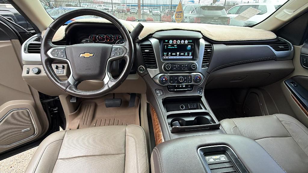 Thumbnail: 2016 Chevrolet Suburban - 12