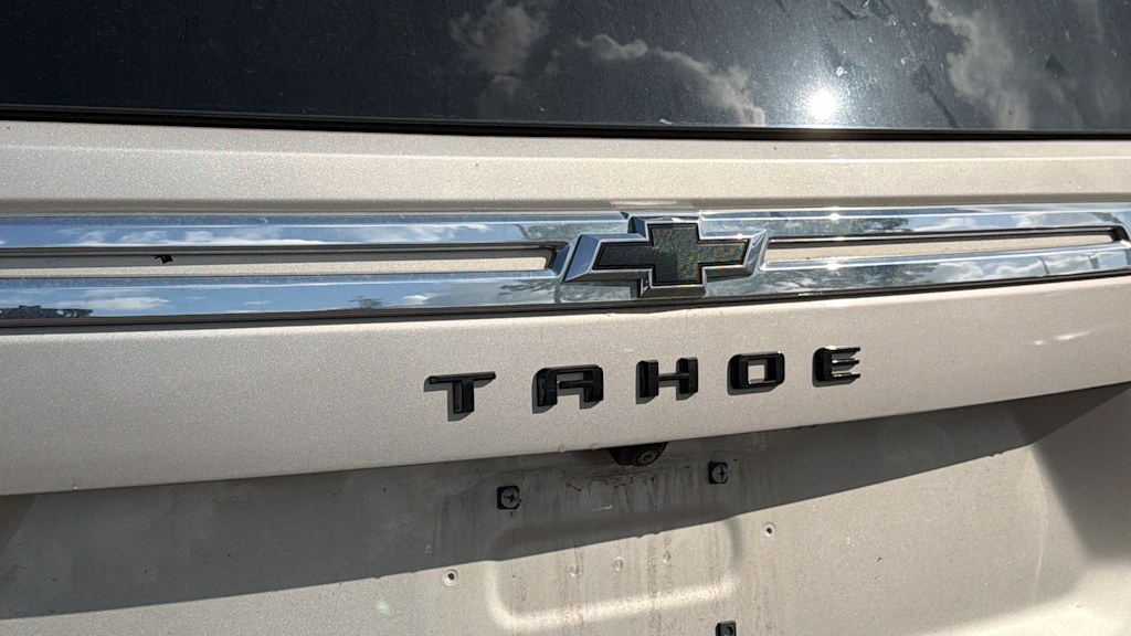 Thumbnail: 2022 Chevrolet Tahoe - 7