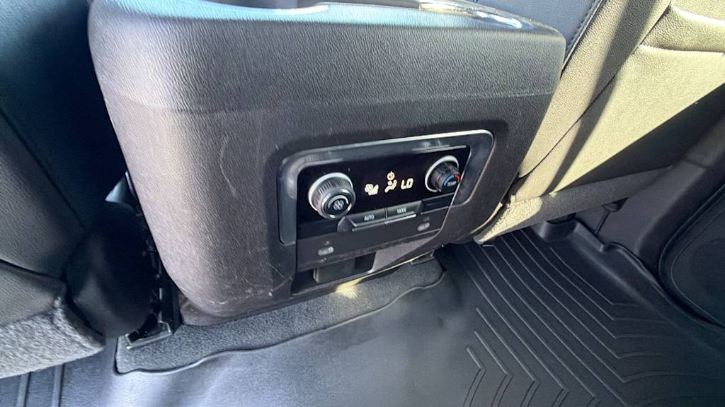 Thumbnail: 2021 Chevrolet Tahoe - 30