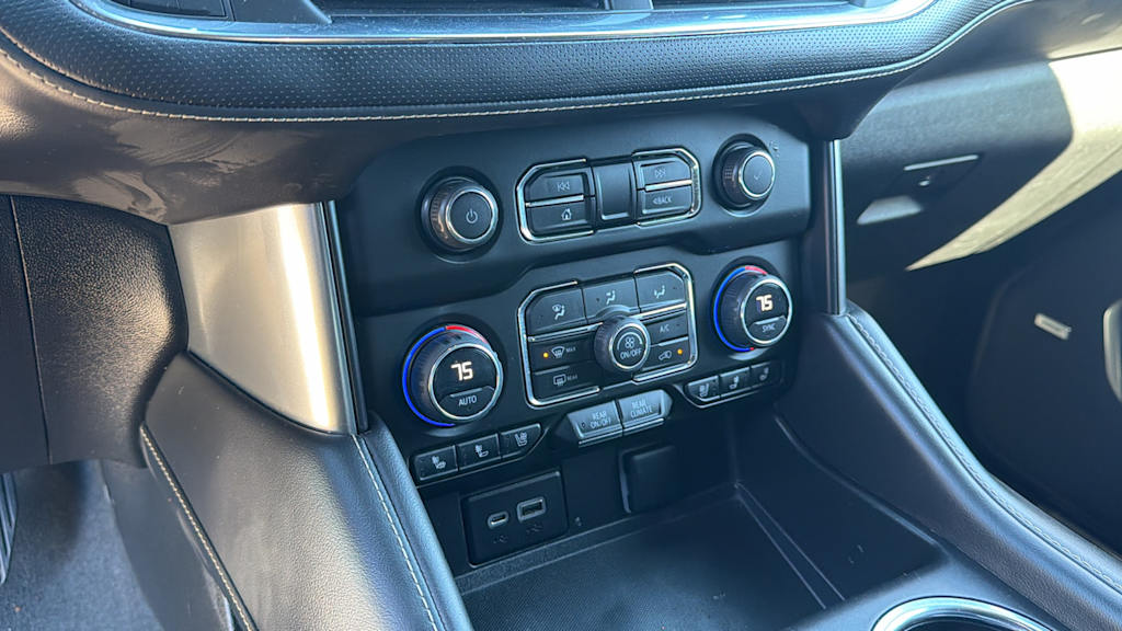 Thumbnail: 2023 Chevrolet Tahoe - 21