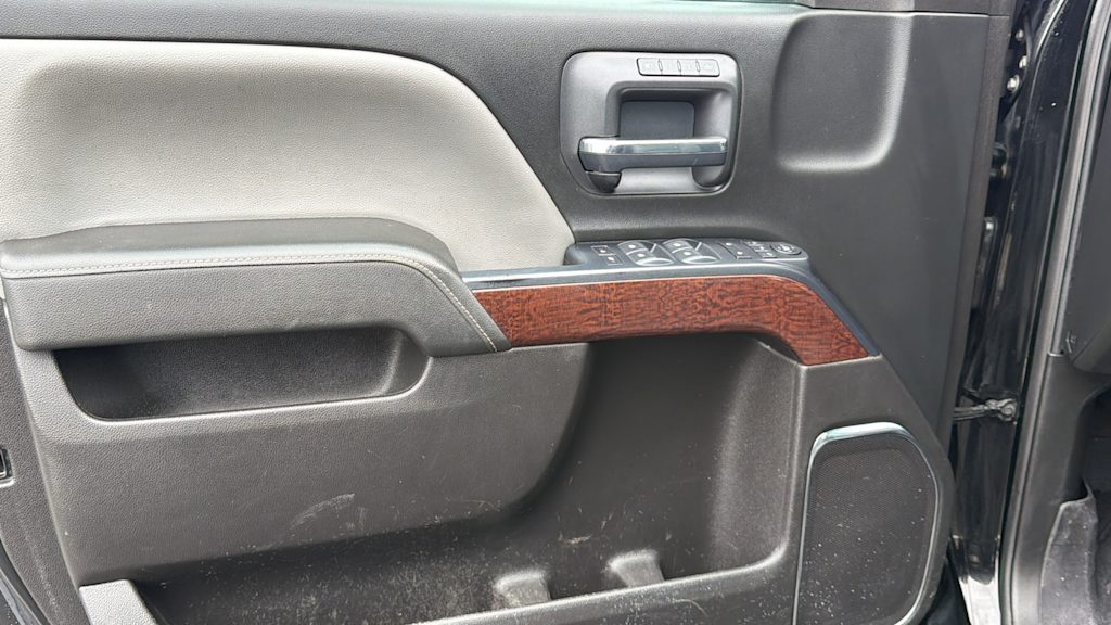 Thumbnail: 2018 GMC Sierra 2500 - 26