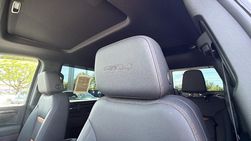 Thumbnail: 2024 GMC Sierra 2500 - 10