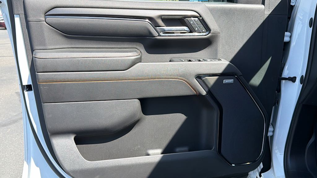 Thumbnail: 2024 GMC Sierra 2500 - 28