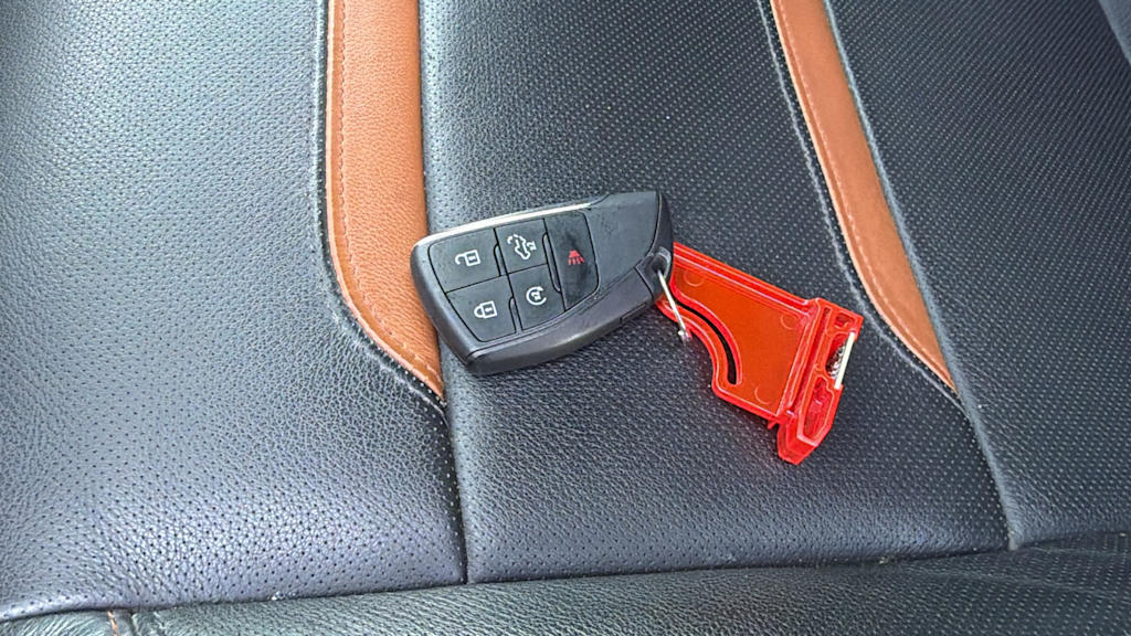 Thumbnail: 2024 GMC Sierra 2500 - 16