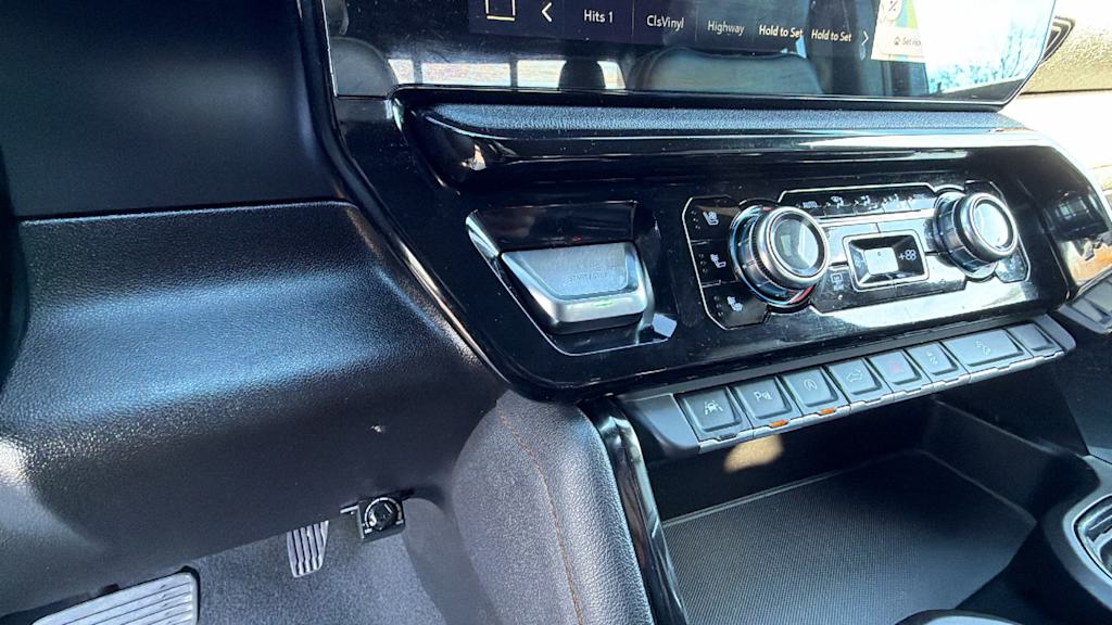 Thumbnail: 2025 GMC Sierra 1500 - 22