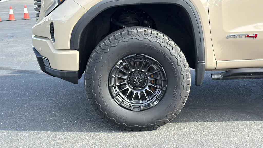 Thumbnail: 2023 GMC Sierra 1500 - 8