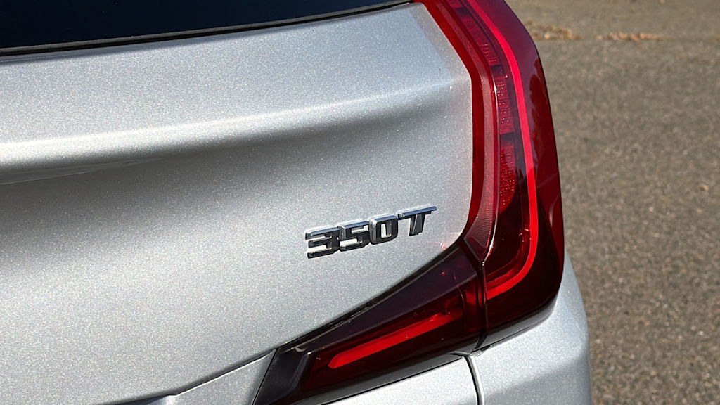 Thumbnail: 2020 Cadillac XT4 - 21