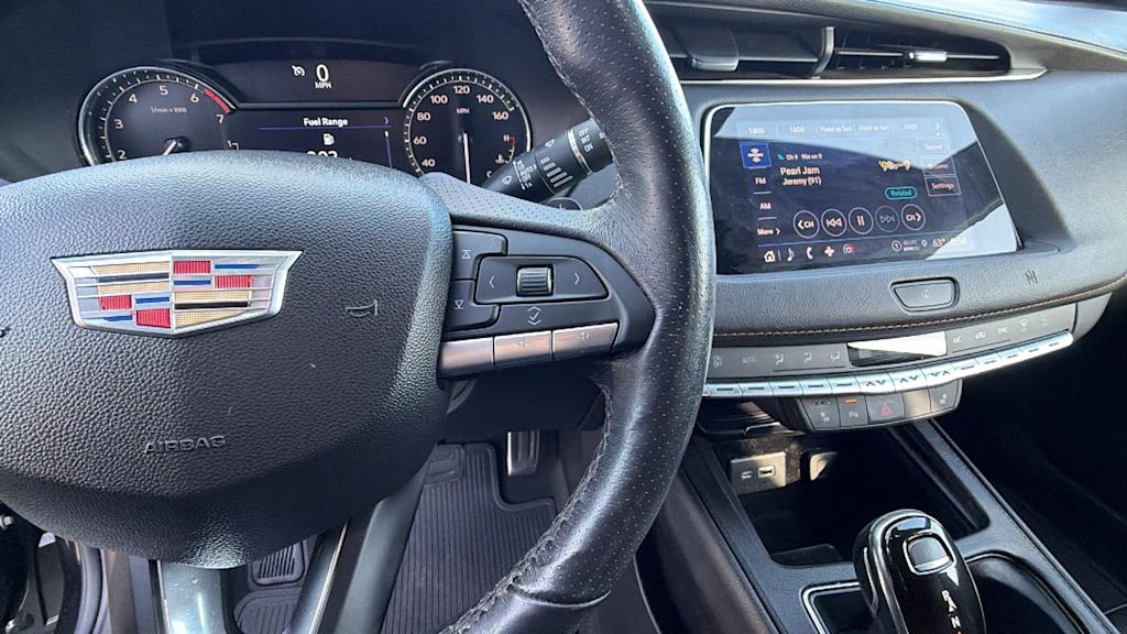 Thumbnail: 2021 Cadillac XT4 - 12