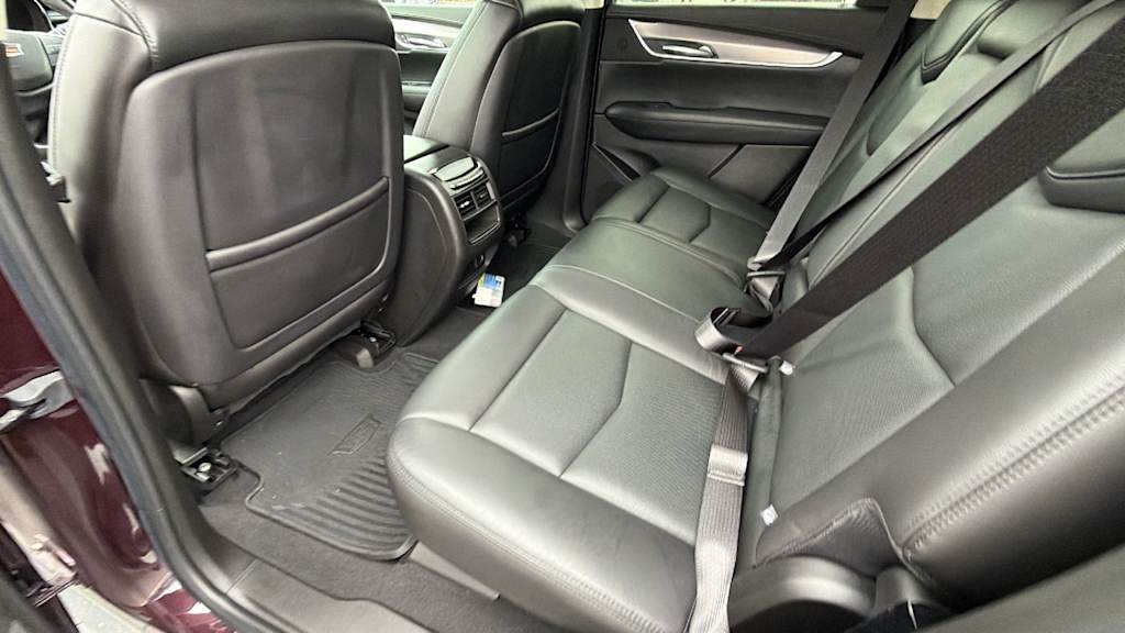 Thumbnail: 2018 Cadillac XT5 - 10