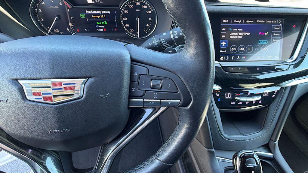 Thumbnail: 2020 Cadillac XT6 - 26