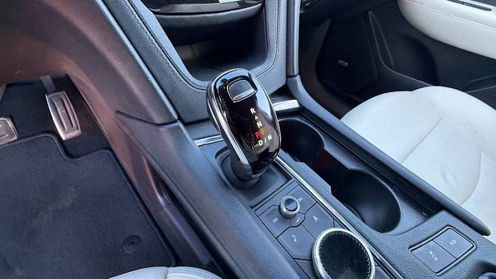 Thumbnail: 2020 Cadillac XT6 - 15