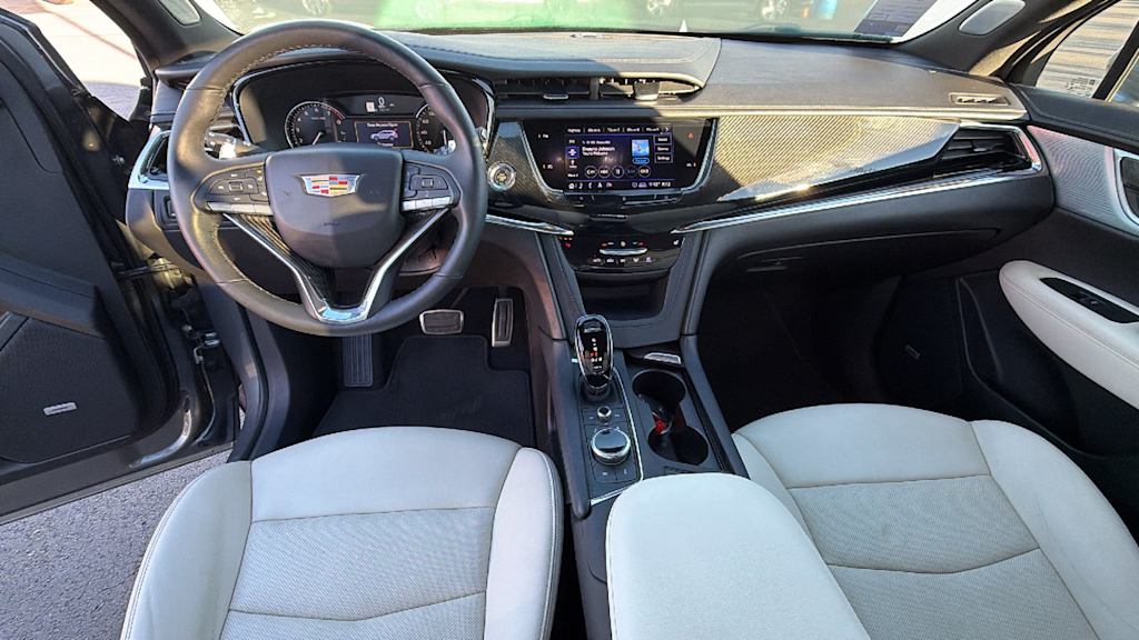 Thumbnail: 2020 Cadillac XT6 - 13