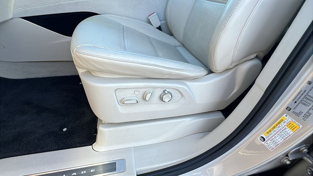 2022 Cadillac Escalade Sport Platinum 30