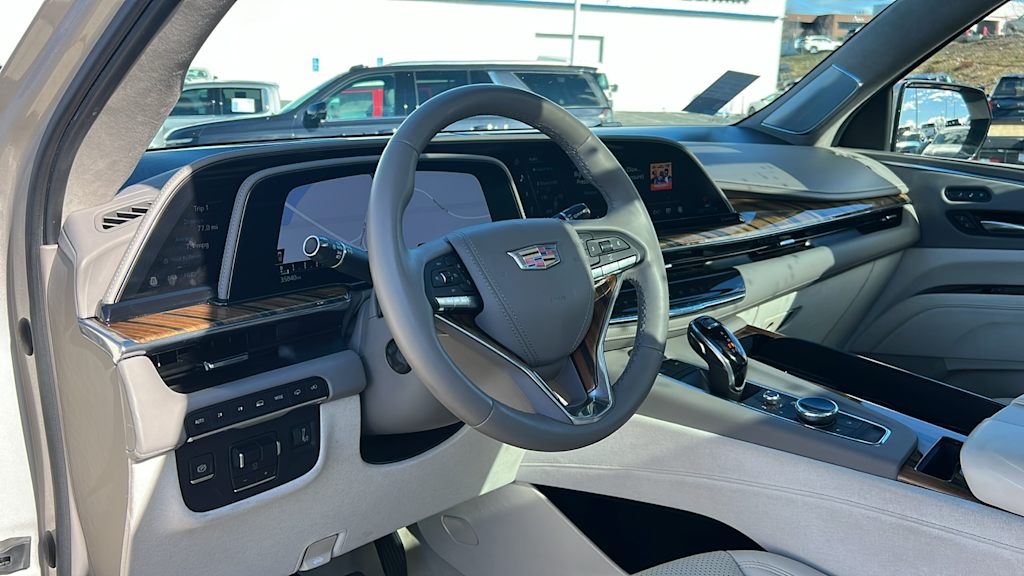 2022 Cadillac Escalade Sport Platinum 2