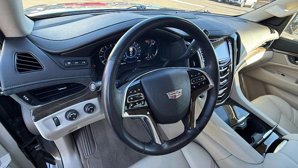 Thumbnail: 2019 Cadillac Escalade - 2