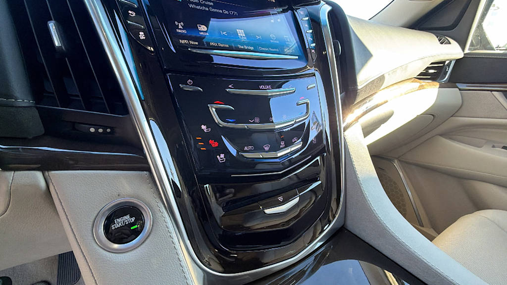 Thumbnail: 2019 Cadillac Escalade - 14