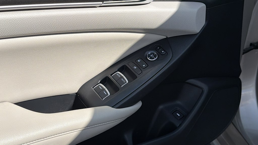 Thumbnail: 2019 Honda Accord - 27
