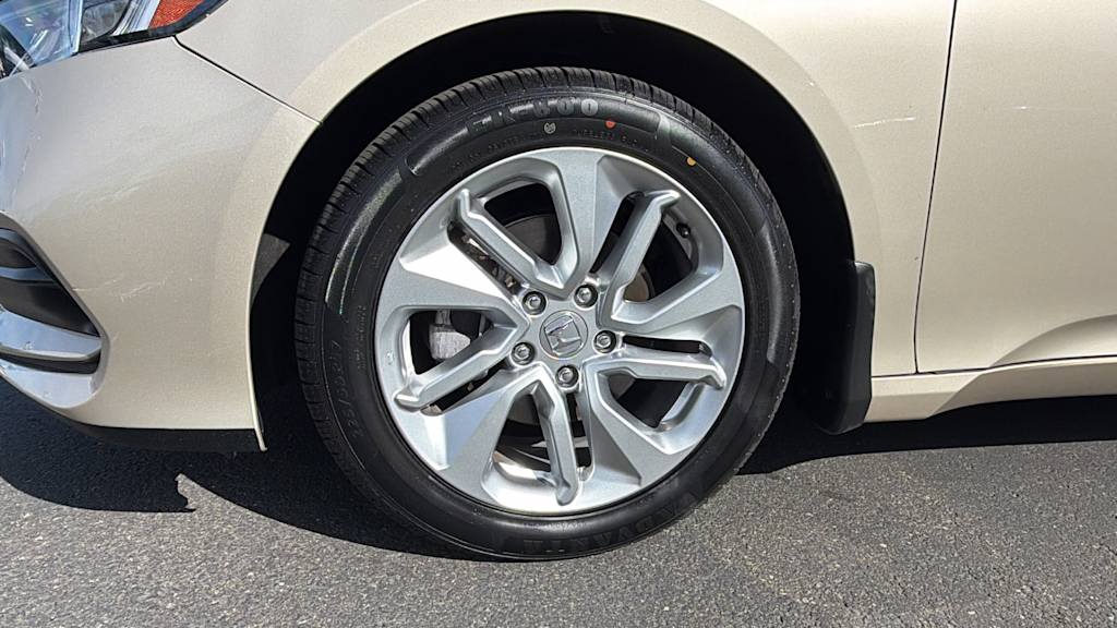 Thumbnail: 2019 Honda Accord - 7