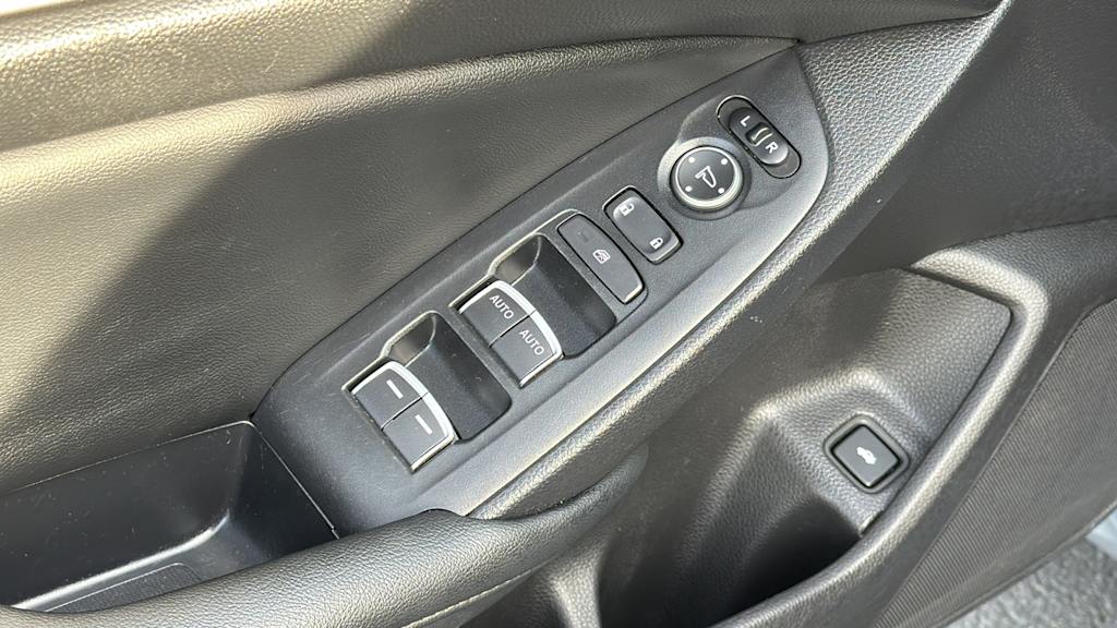 Thumbnail: 2022 Honda Accord - 27