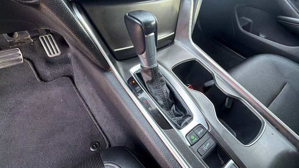 Thumbnail: 2022 Honda Accord - 14