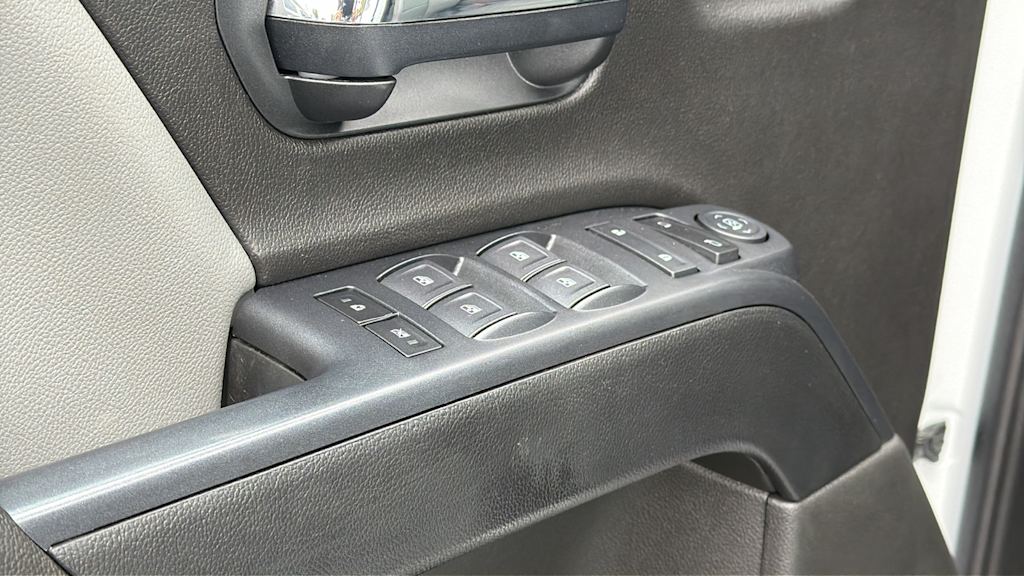 Thumbnail: 2024 Chevrolet  - 27