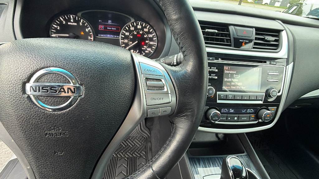 Thumbnail: 2018 Nissan Altima - 26