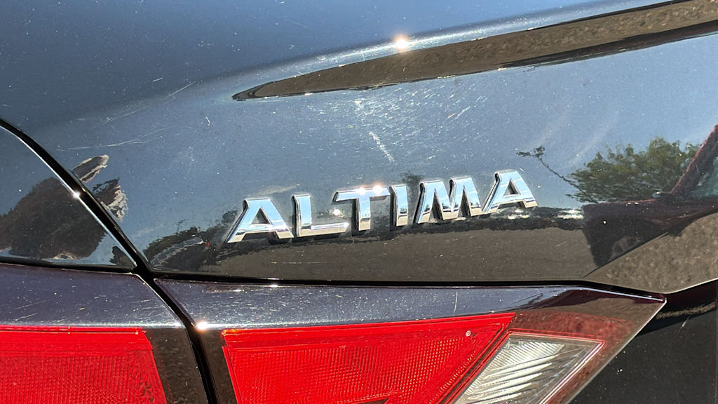 Thumbnail: 2019 Nissan Altima - 19
