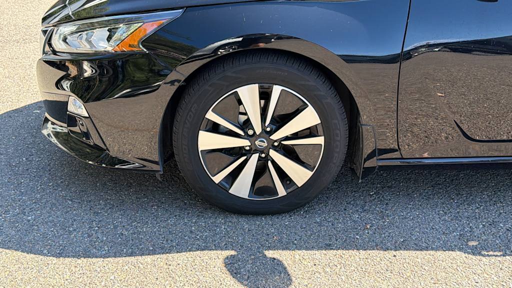 Thumbnail: 2019 Nissan Altima - 8