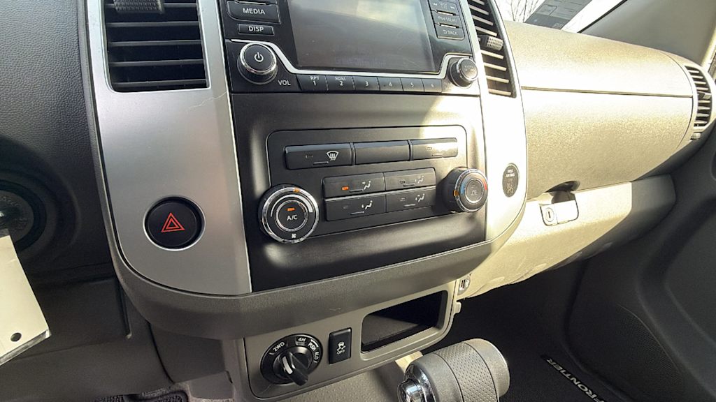 Thumbnail: 2018 Nissan Frontier - 23