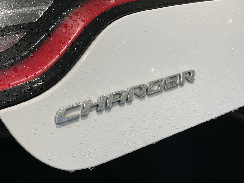 2021 Dodge Charger SXT 40