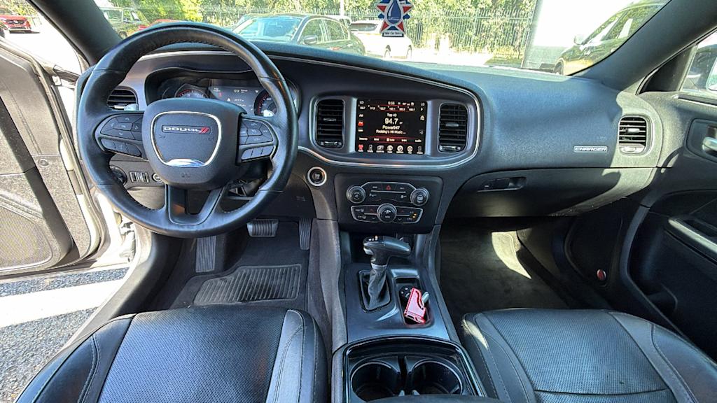 Thumbnail: 2016 Dodge Charger - 12