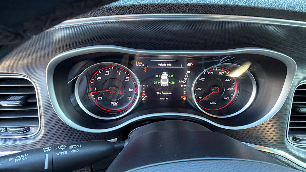 Thumbnail: 2015 Dodge Charger - 15