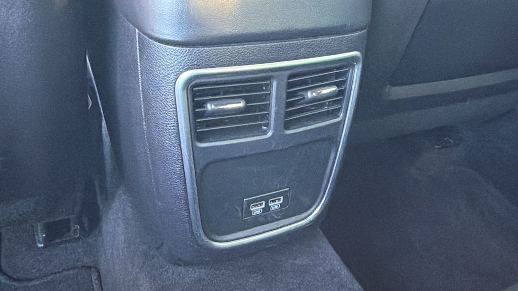 Thumbnail: 2015 Dodge Charger - 29