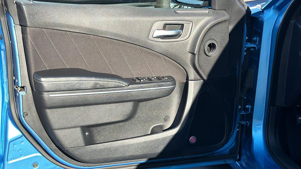 Thumbnail: 2015 Dodge Charger - 28