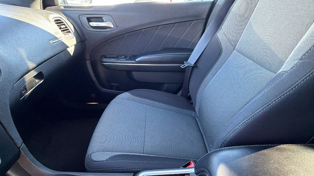 Thumbnail: 2015 Dodge Charger - 9