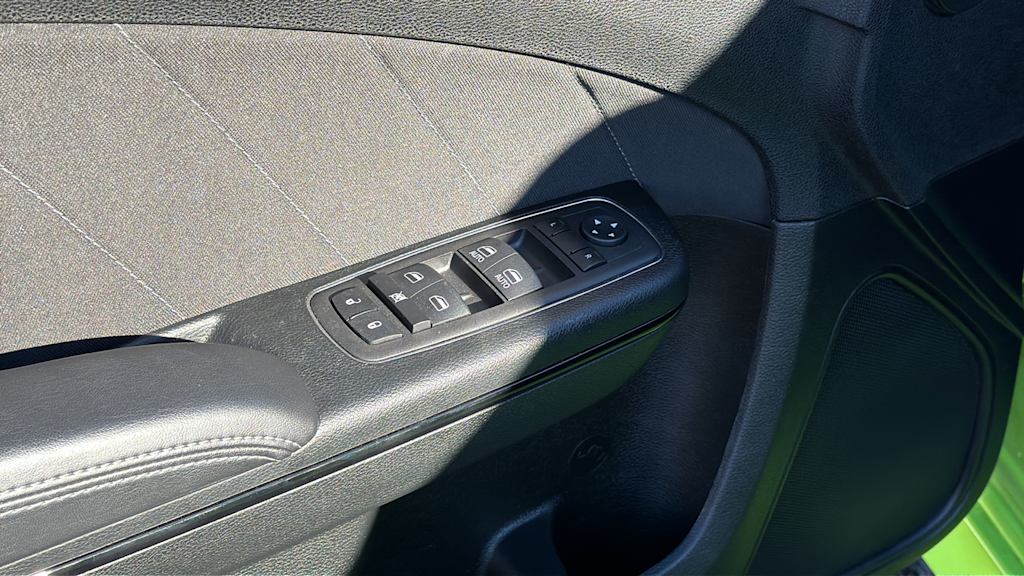 Thumbnail: 2023 Dodge Charger - 22