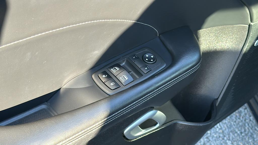 Thumbnail: 2022 Dodge Challenger - 25