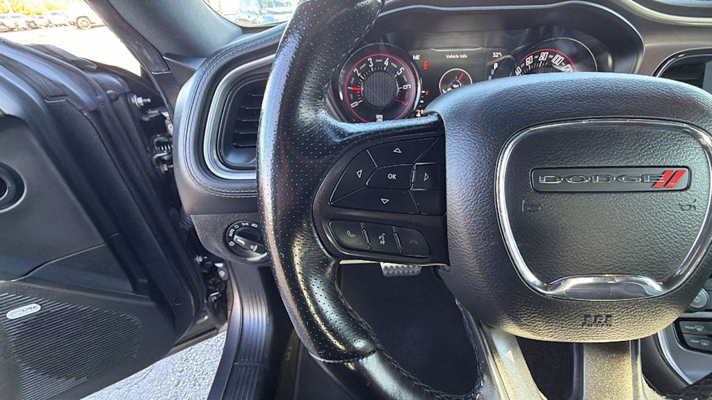 Thumbnail: 2022 Dodge Challenger - 10