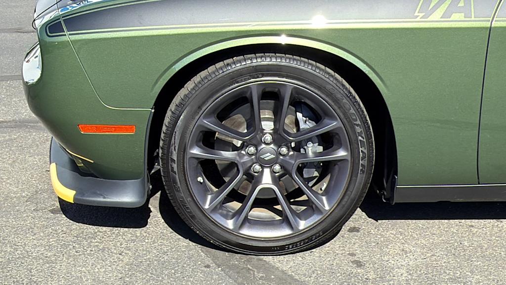 Thumbnail: 2022 Dodge Challenger - 8